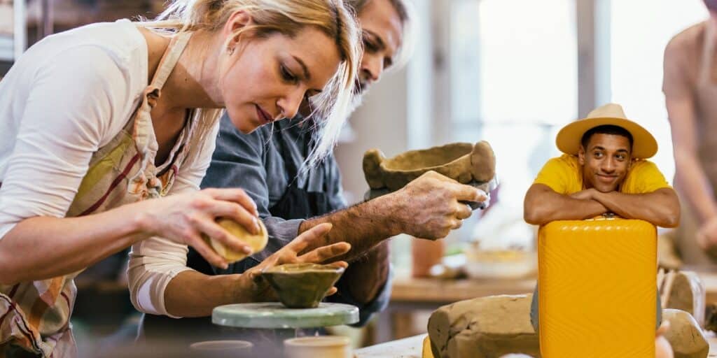 Maak kennis met de ambachtslieden: ontdek bestemmingen die ambachtelijke workshops aanbieden aan reizigers!